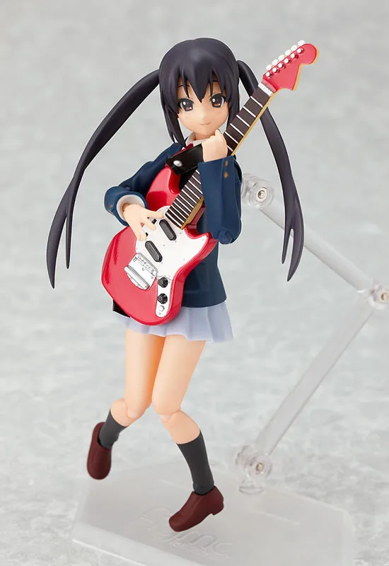 Foto 3 de 3 de Azusa Nakano com guitarra – K-On! (figma, Max Factory)
