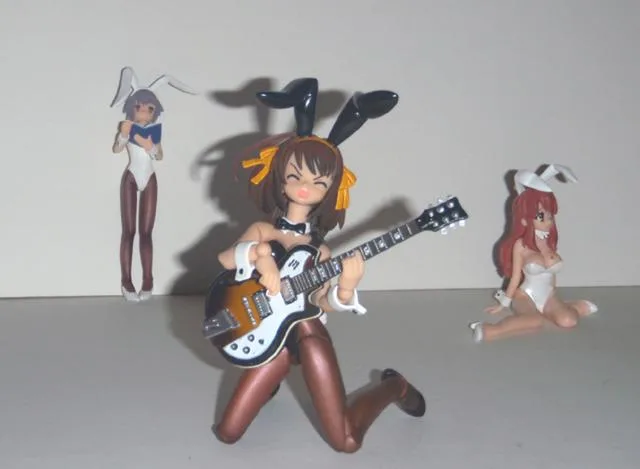Foto 2 de 2 de Haruhi Suzumiya com guitarra (Live Alive) – A Melancolia de Haruhi Suzumiya (Fraulein Revoltech, Kaiyodo)
